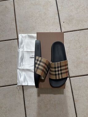 Burberry Beige Vintage Check Black Footbed Slide Sandals size 8